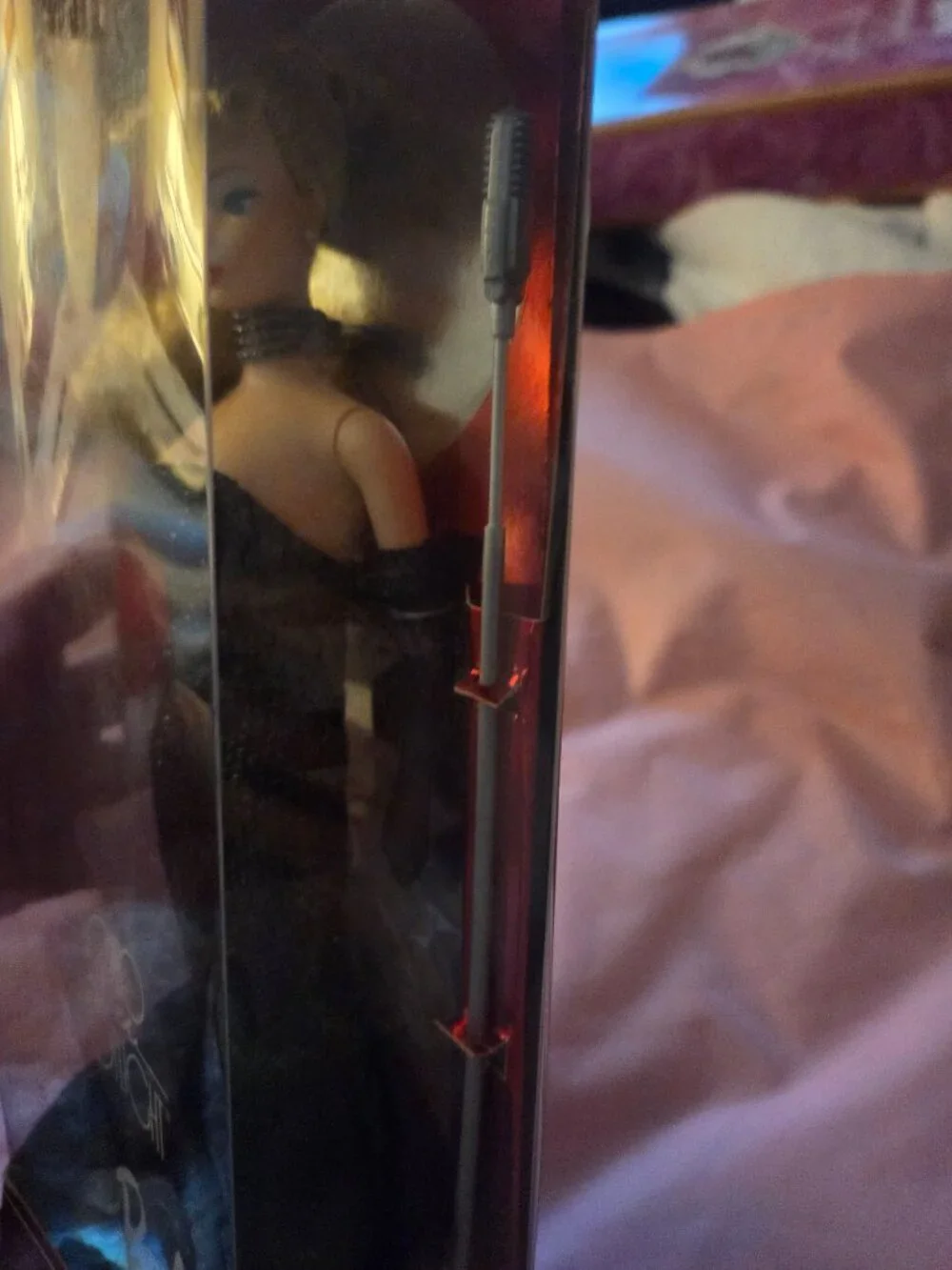SOLO IN THE SPOTLIGHT VINTAGE 1994 BARBIE DOLL - Slight damage on boxSOLO IN THE